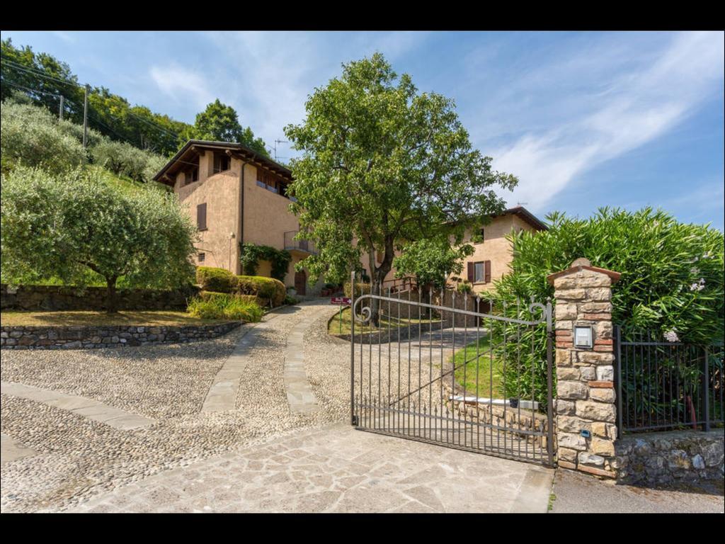 B&B Ronco Degli Ulivi Изео Екстериор снимка
